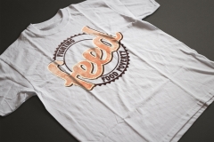 Tshirt-mockup-white
